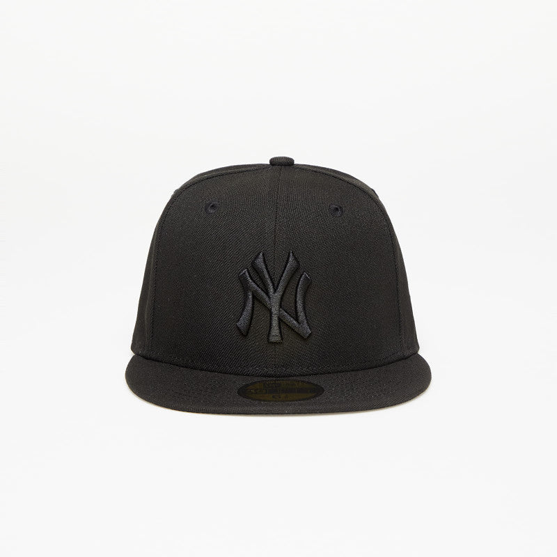 New Era 59Fifty Black On Black New York Yankees Cap Black 7