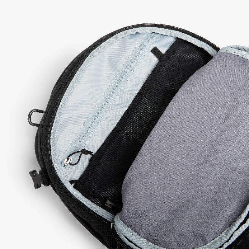 Osprey Nebula Driftshade Black
