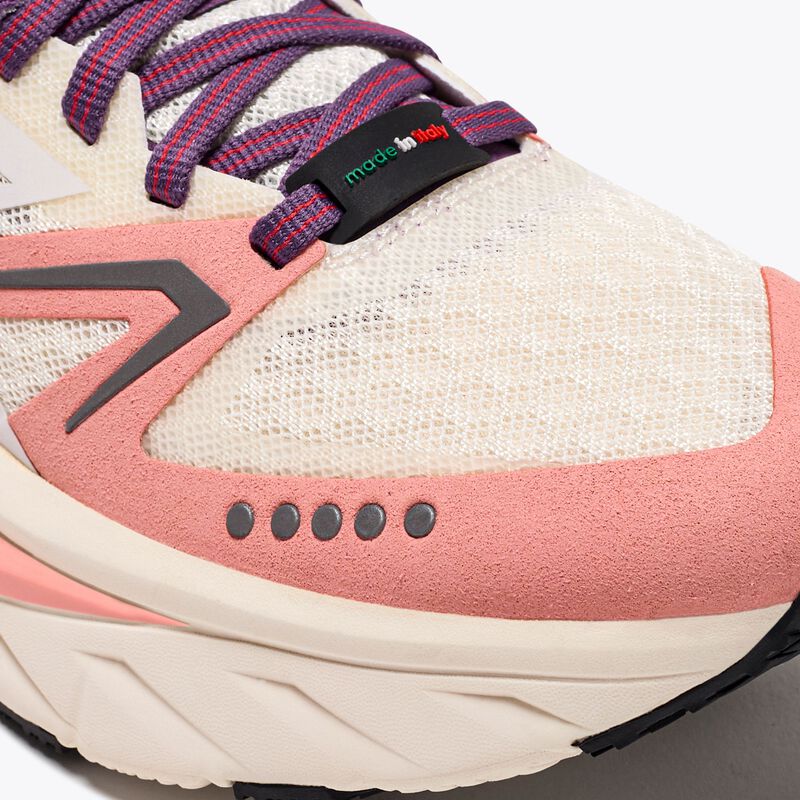 DIADORA ATOMO V7000-2