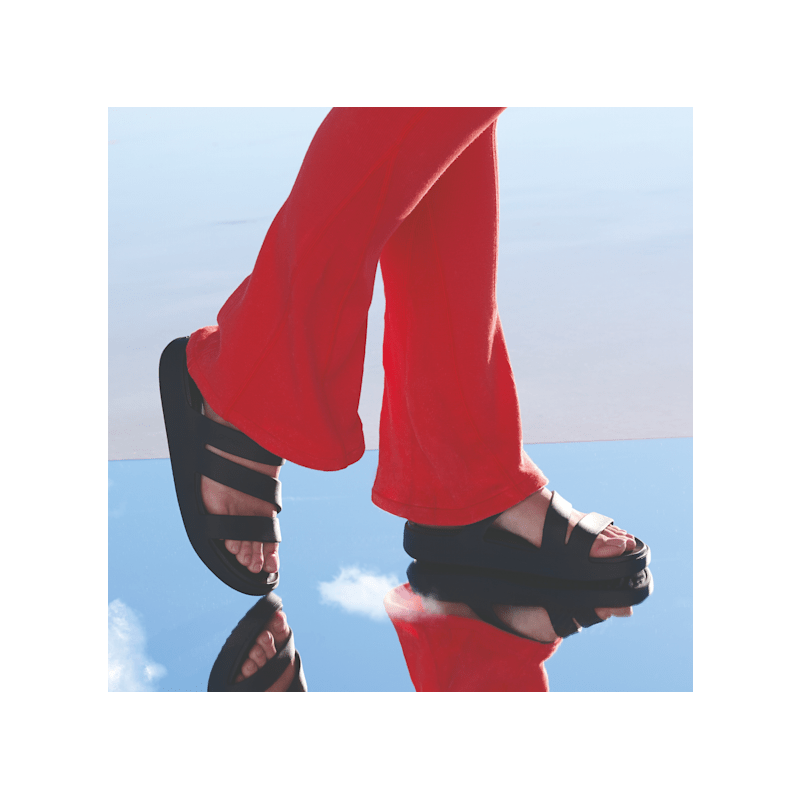 Crocs™ Getaway Strappy