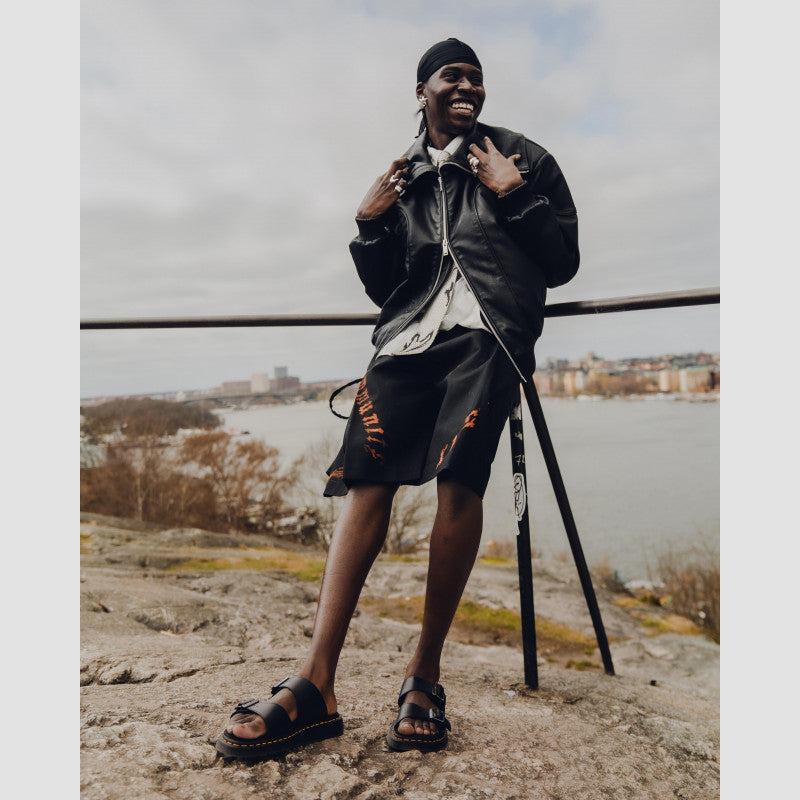 Dr. Martens Josef Slide Black Analine