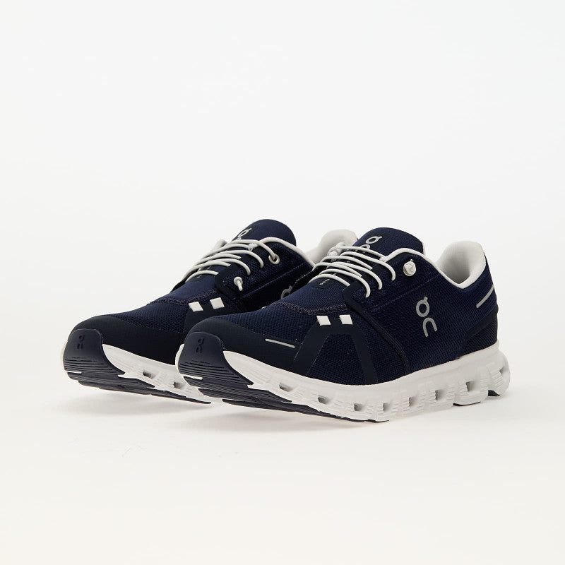 On M Cloud 6 Midnight/ White