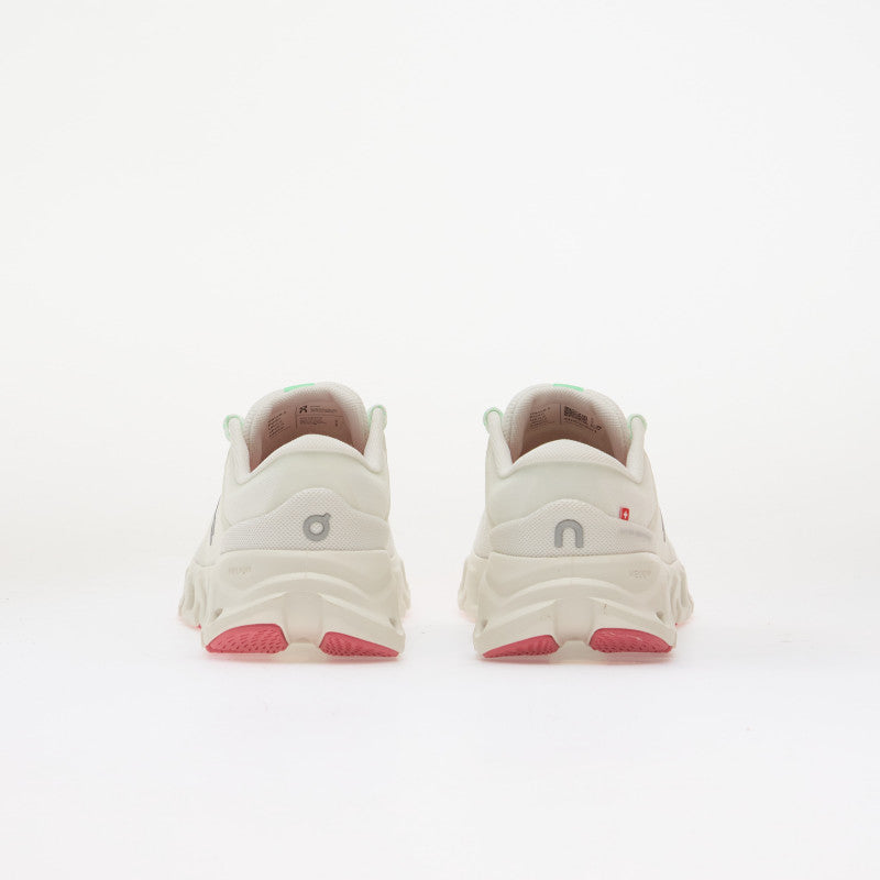 On Cloud X 5 Ivory/ Ice