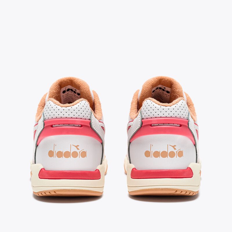 DIADORA Winner