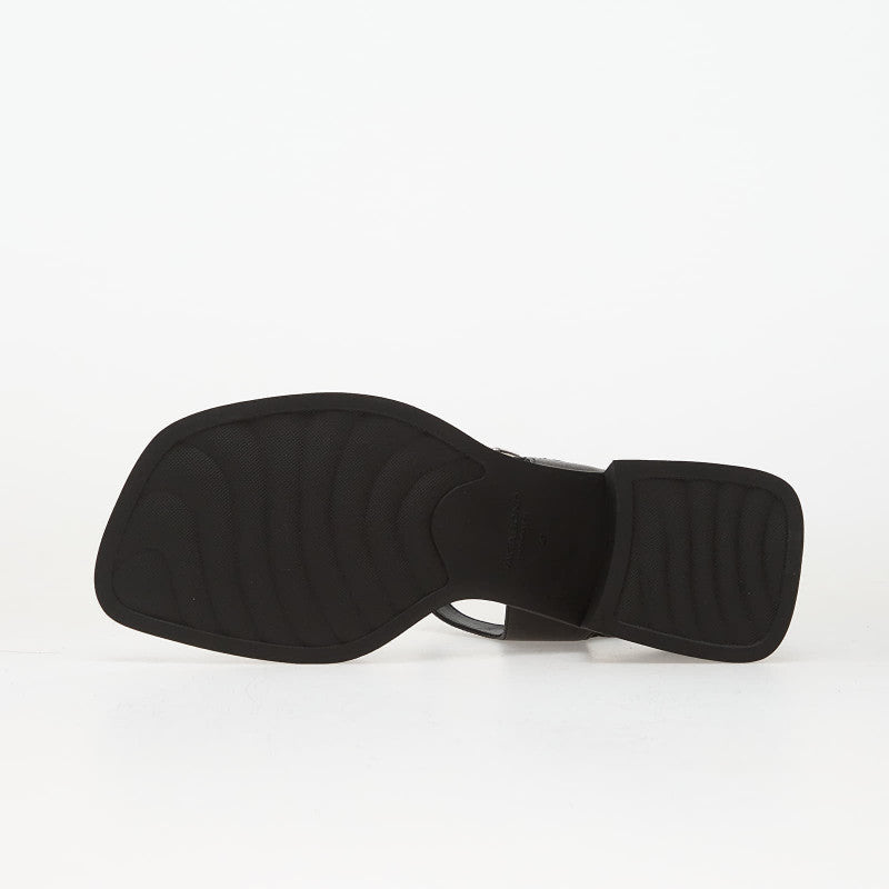 Vagabond Ines Black