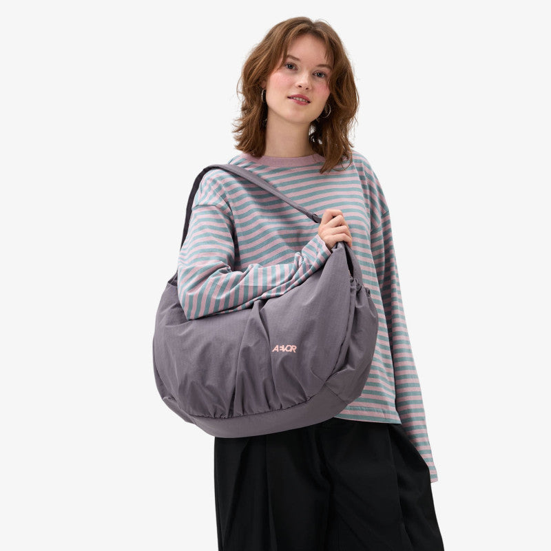 AEVOR Slouchy Bag Grey 23