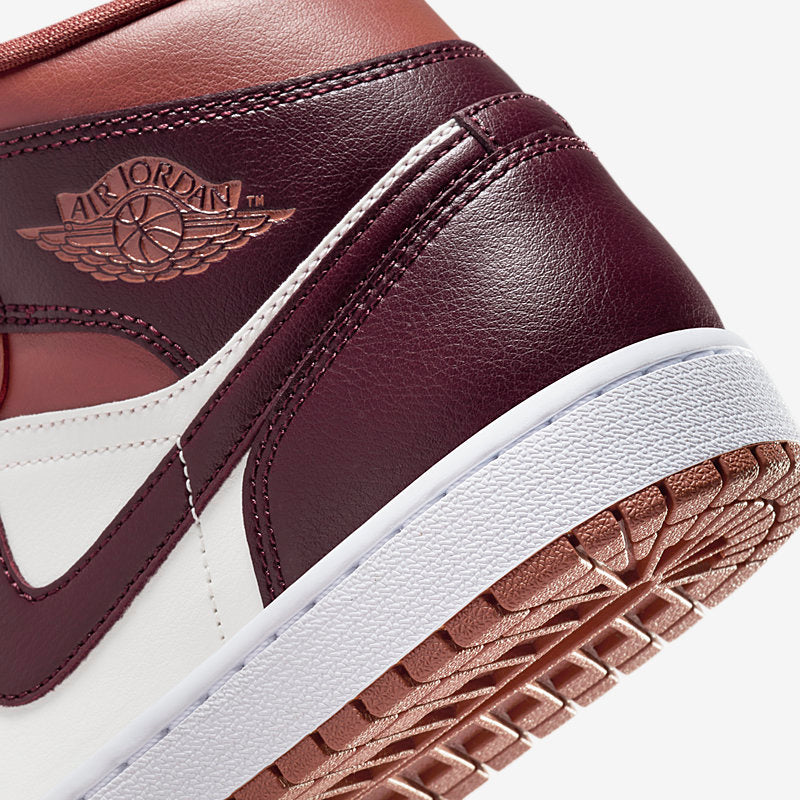 Air Jordan 1 Mid