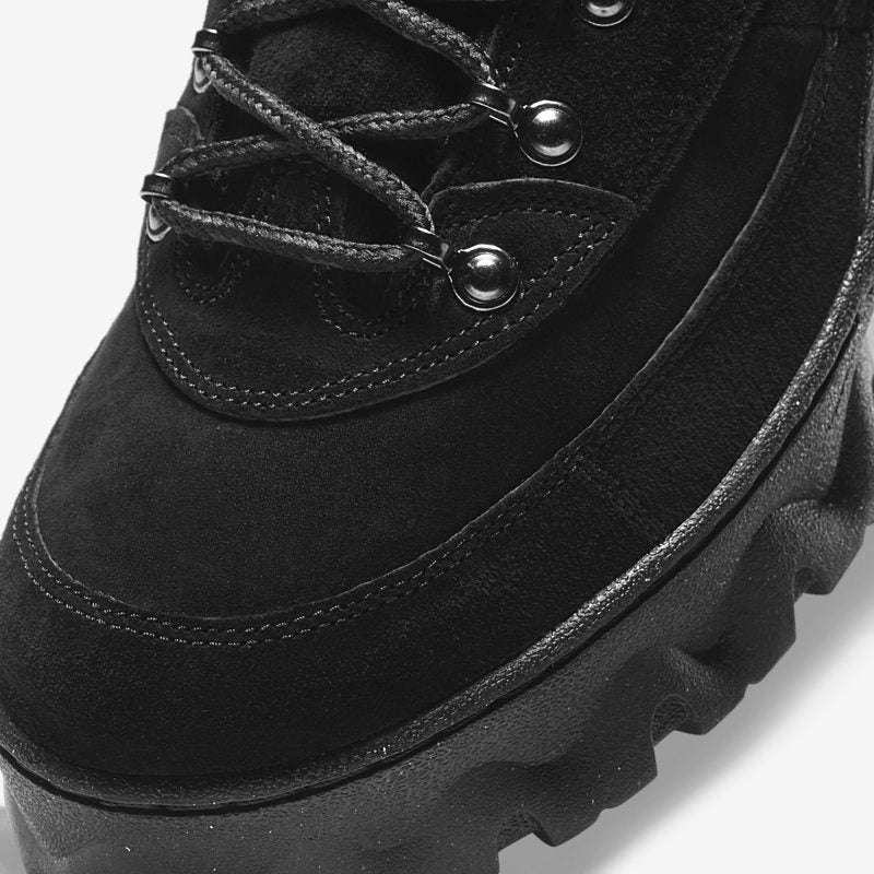 Nike Wmns Lahar Low