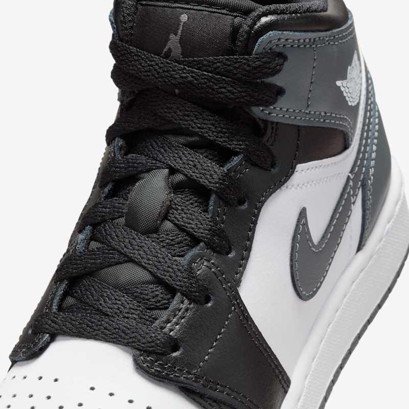 Air Jordan 1 Mid