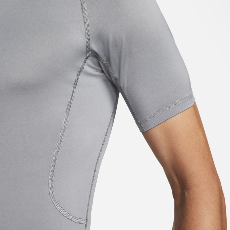 Nike Pro