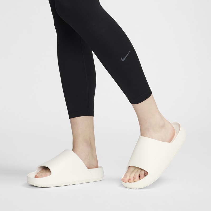 Nike Wmns One