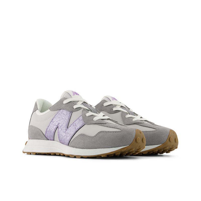 New Balance 327
