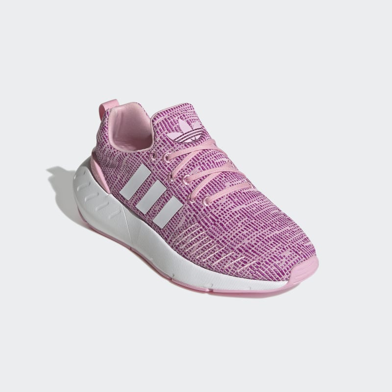 adidas Swift Run 22