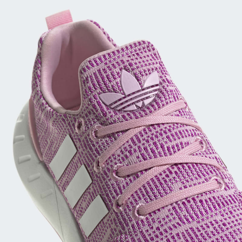 adidas Swift Run 22