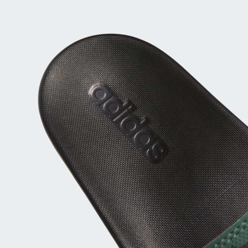 adidas adilette Comfort Slides