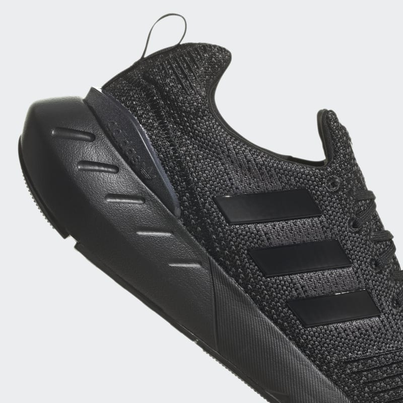 adidas Swift Run 22