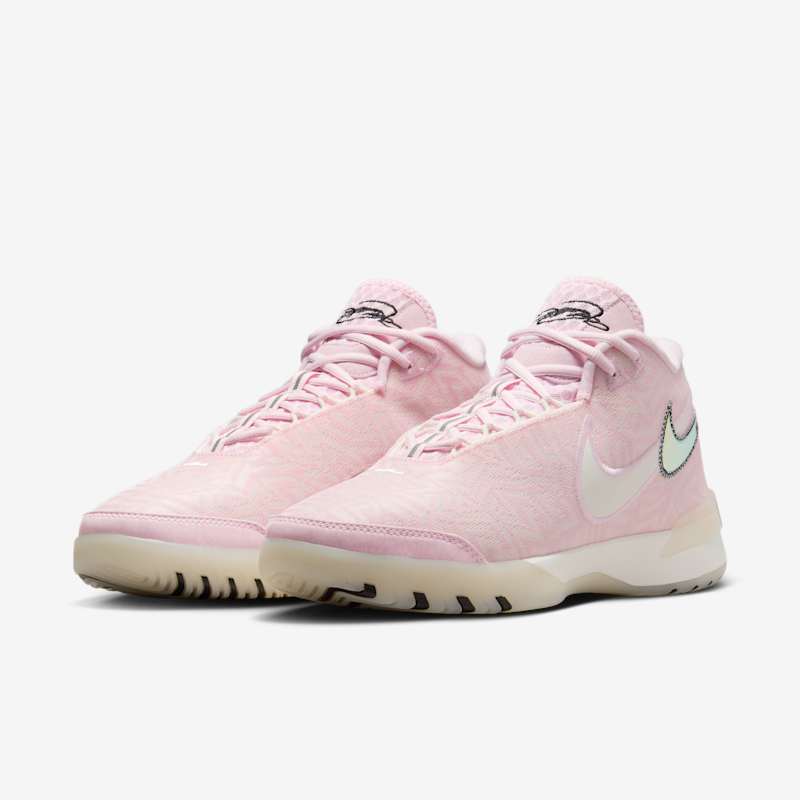 Nike LeBron NXXT Genisus