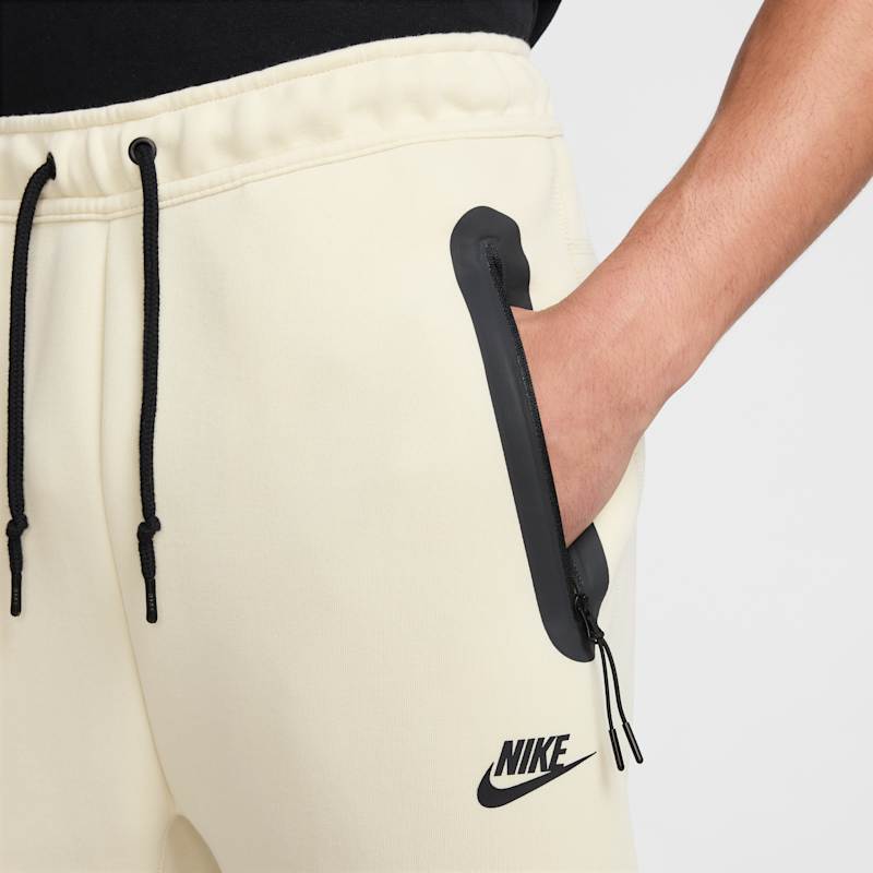 Nike Tech