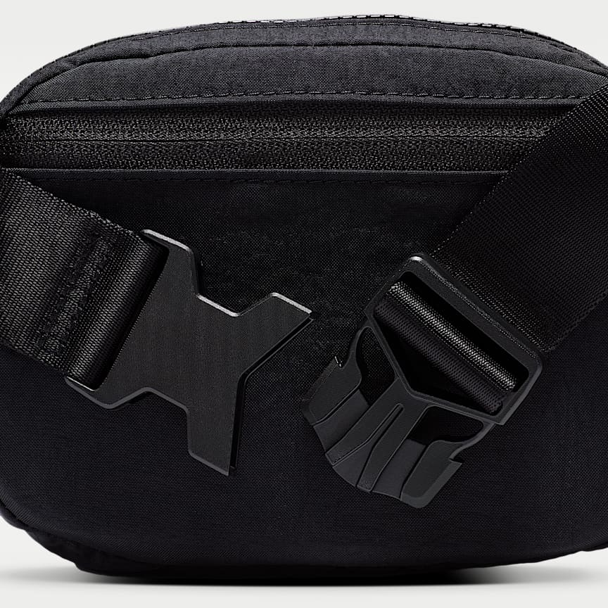 Nike Aura Crossbody Bag (2L) Black/ Black/ Gunmetal