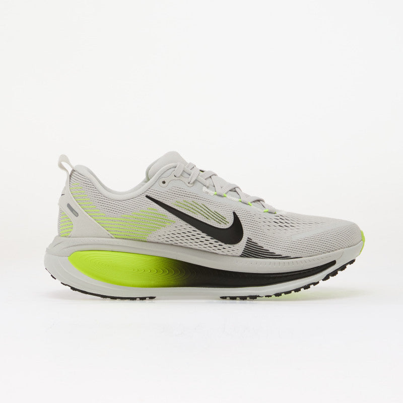 Nike Vomero 18 Photon Dust/ Black-Volt