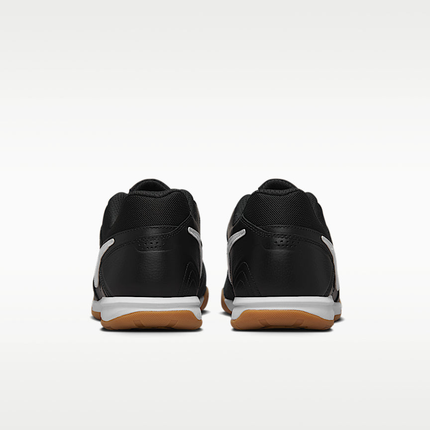 Nike Gato