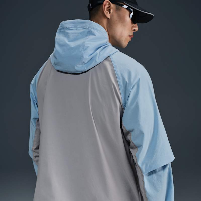 Nike Tech