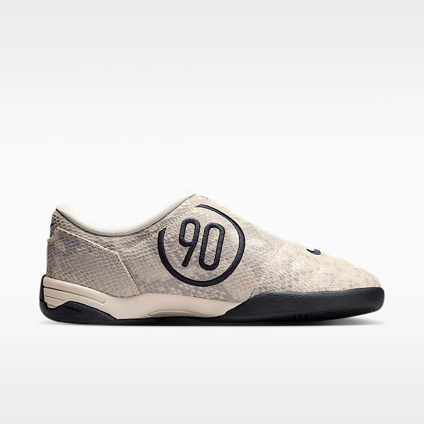 Nike Wmns Total 90 SE