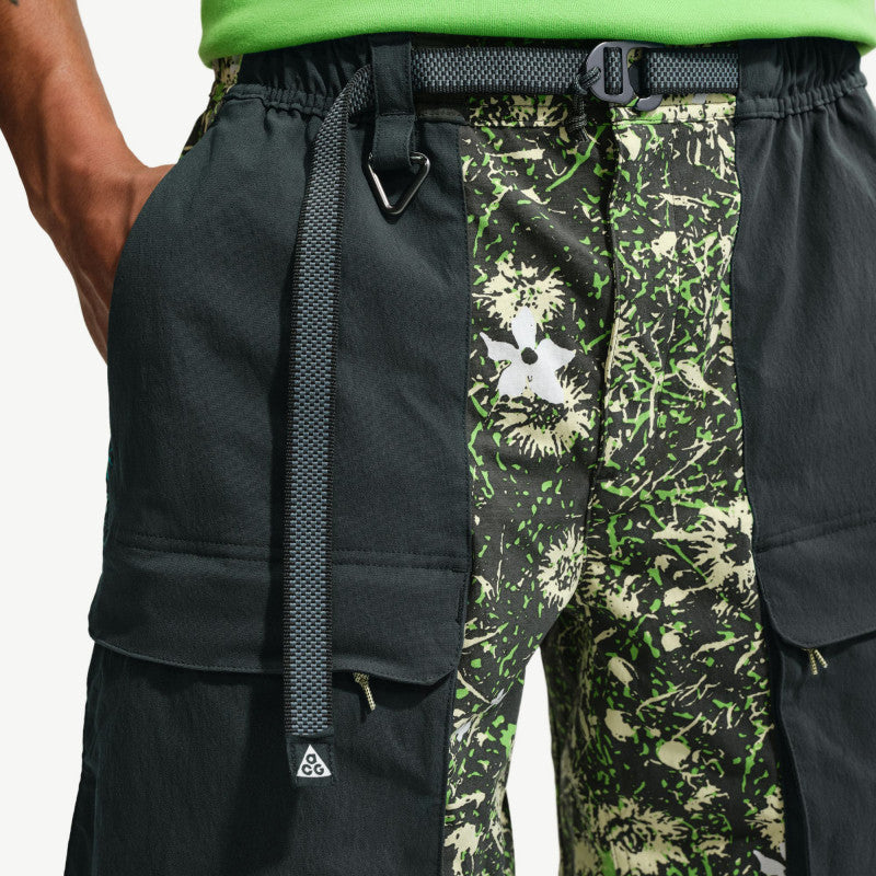 Nike ACG "Smith Summit" Men's Shorts Black Spruce/ Mineral Slate/ Summit White