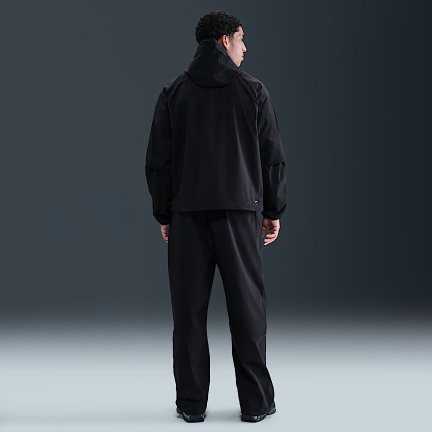 Nike Tech Men's Full-Zip Woven Windrunner Jacket Black