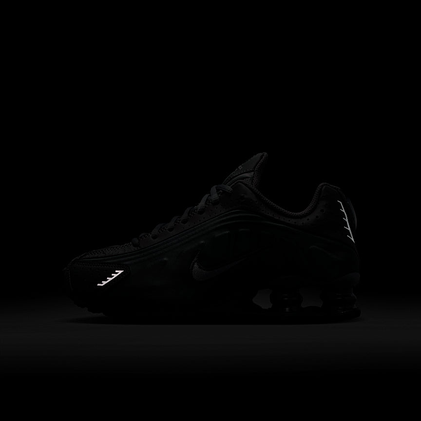 Nike Shox R4