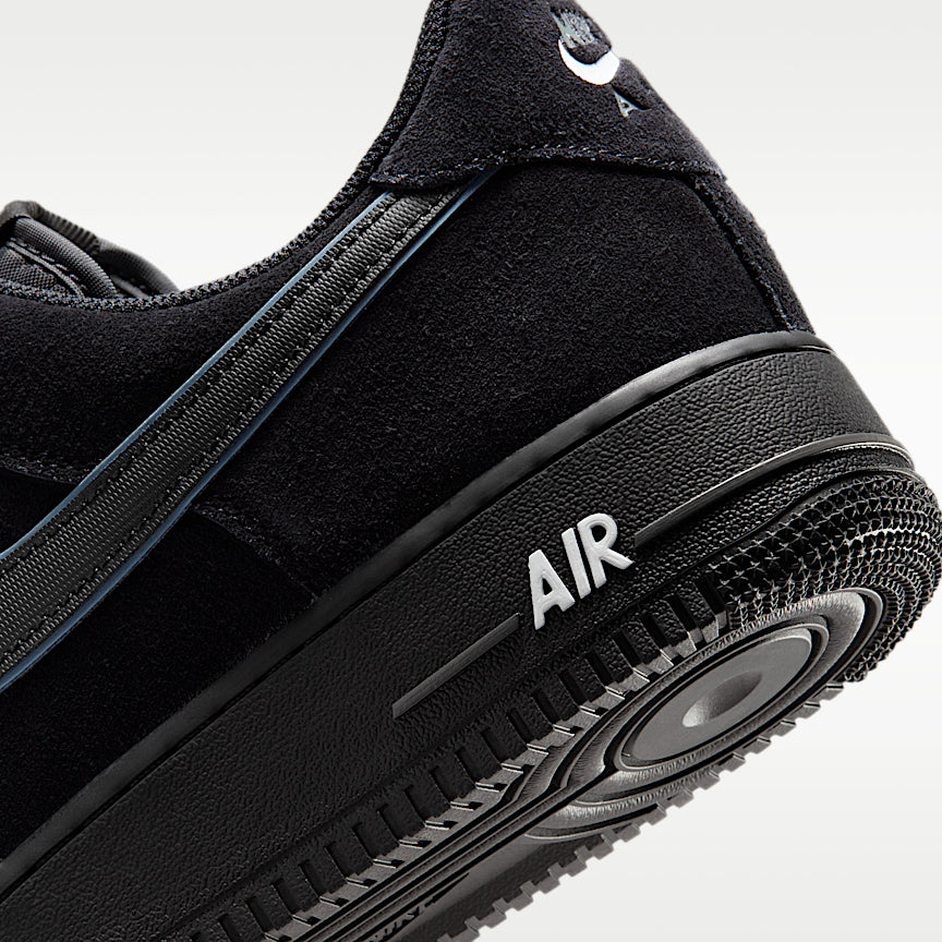 Nike Air Force 1 '07 LV8