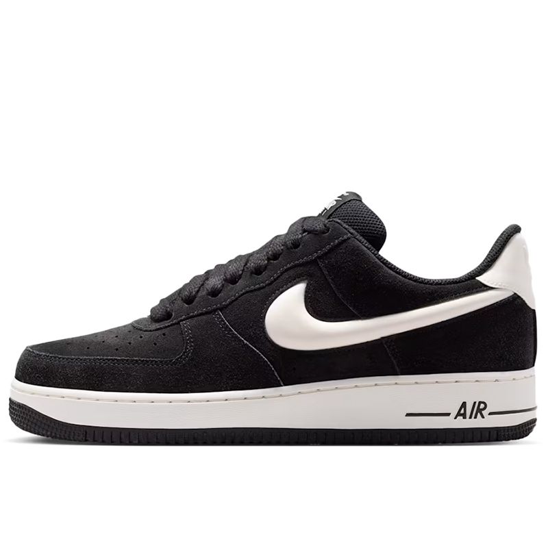 Nike Air Force 1 '07 Lv8