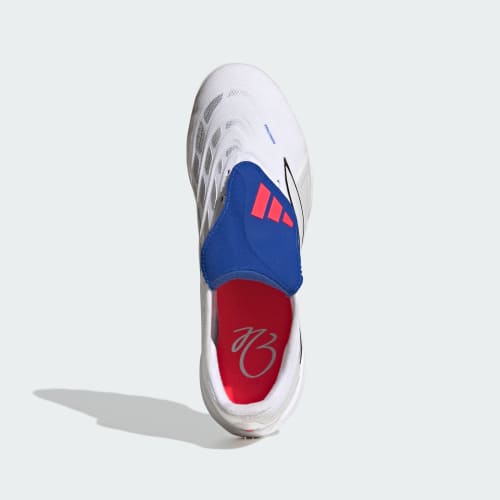 adidas PREDATOR LEAGUE z wywijanym językiem, przeznaczone do gry na murawie