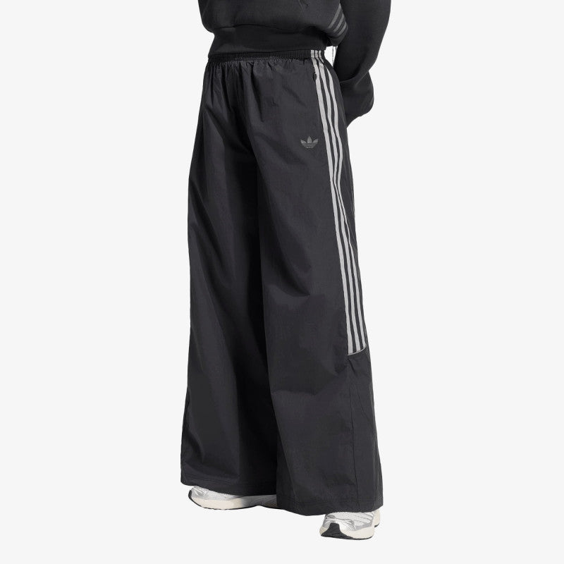 adidas Teamgeist Track Pant Black/ Iron Met./ Black Reflective