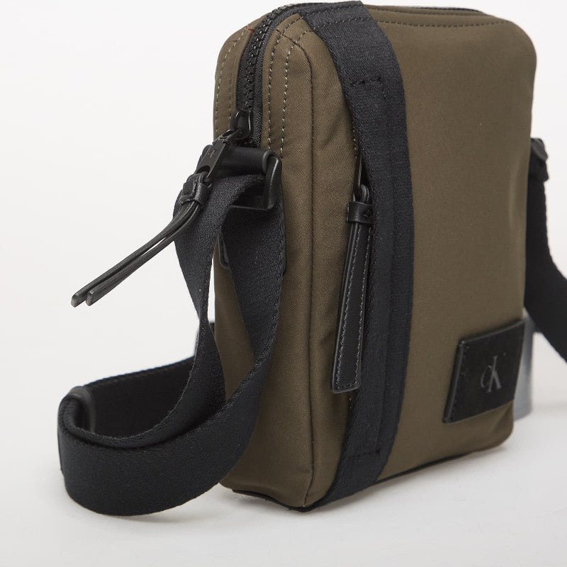 Calvin Klein Canvas Mix Reporter Green