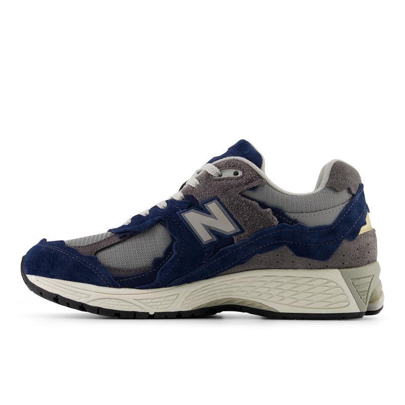 New Balance 2002R Navy/ Raincloud