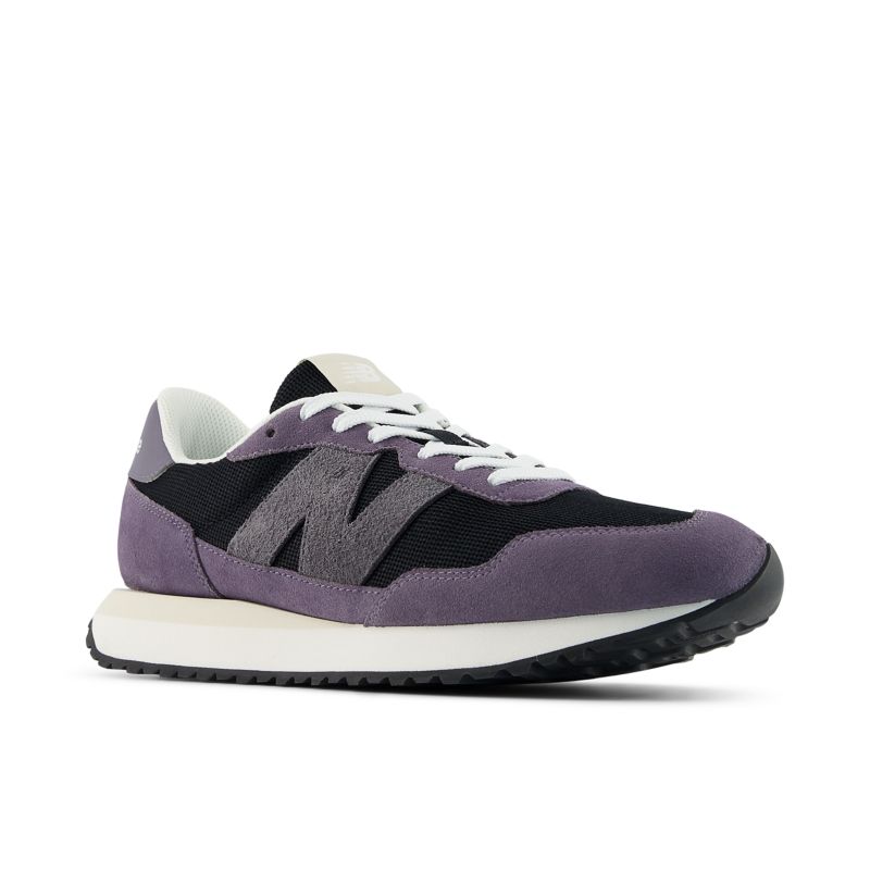 New Balance 237