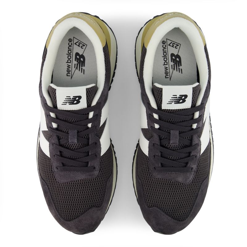 New Balance 237