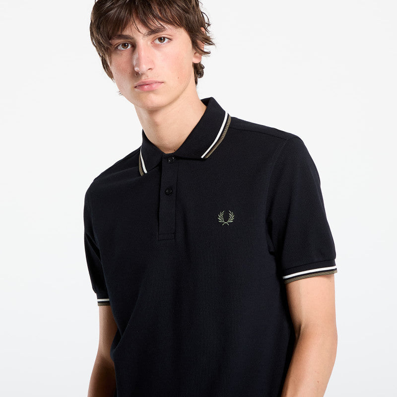 FRED PERRY Twin Tipped Fred Perry Shirt UNISEX Blk/ Ecr/ Lrlwgren