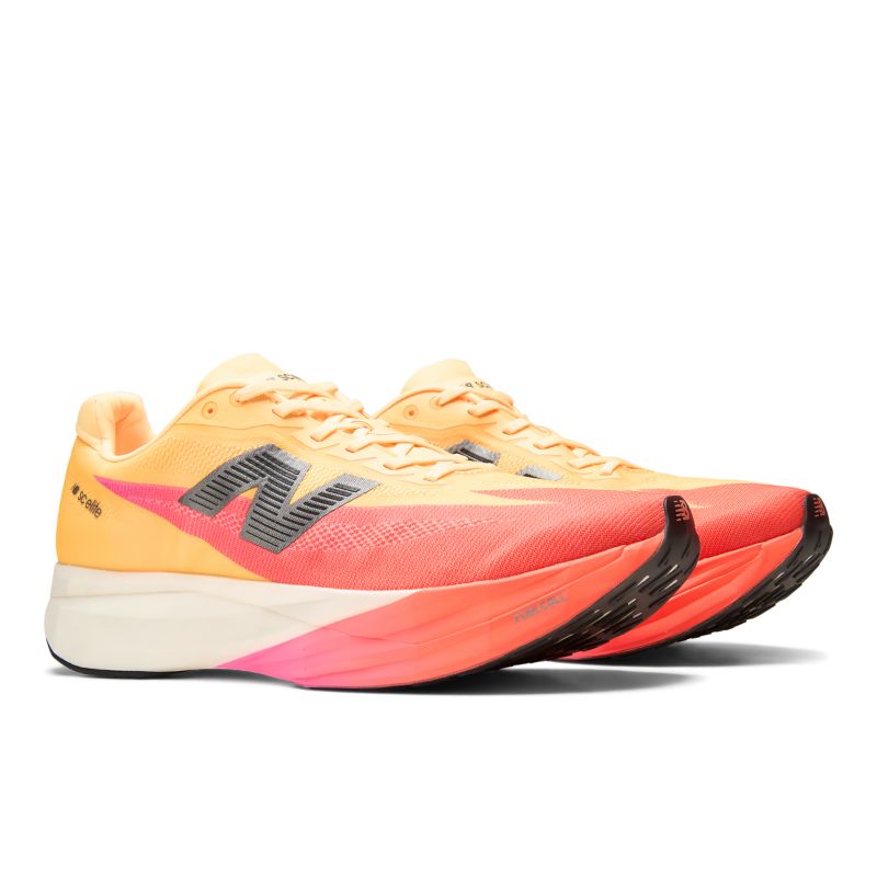 New Balance FuelCell SC Elite V5