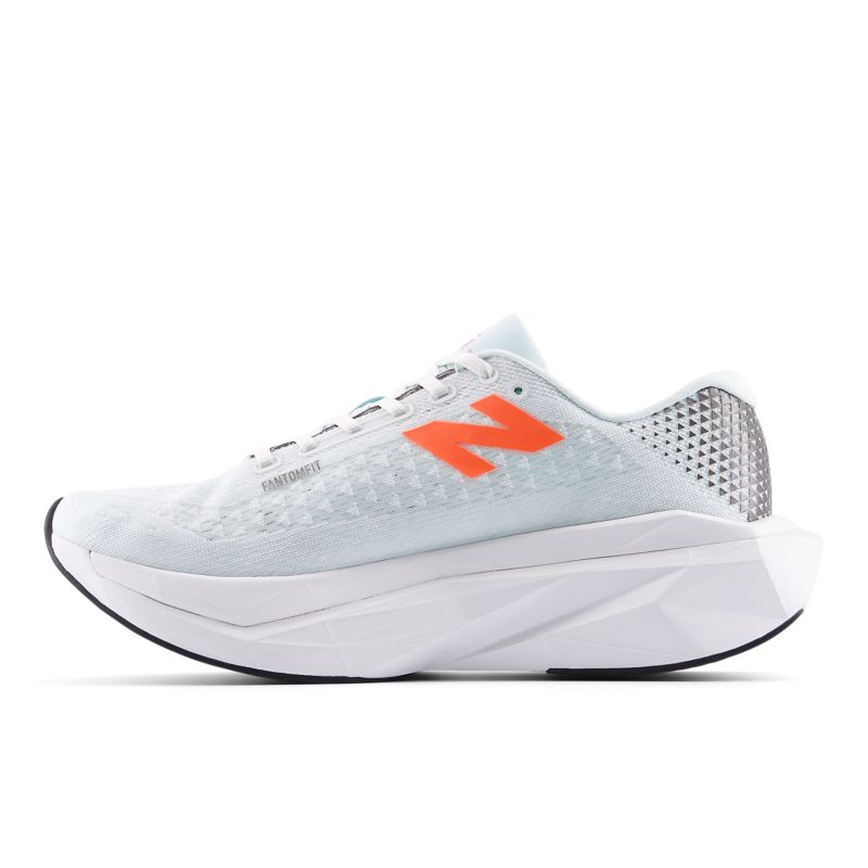 New Balance FuelCell SuperComp Trainer v3