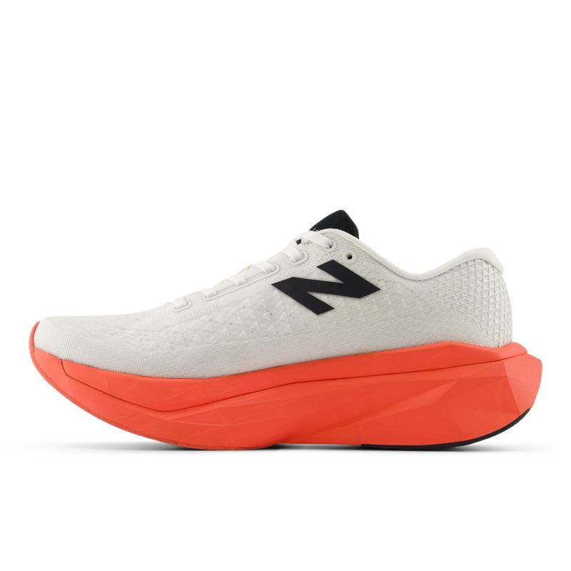 New Balance FuelCell SuperComp Trainer v3