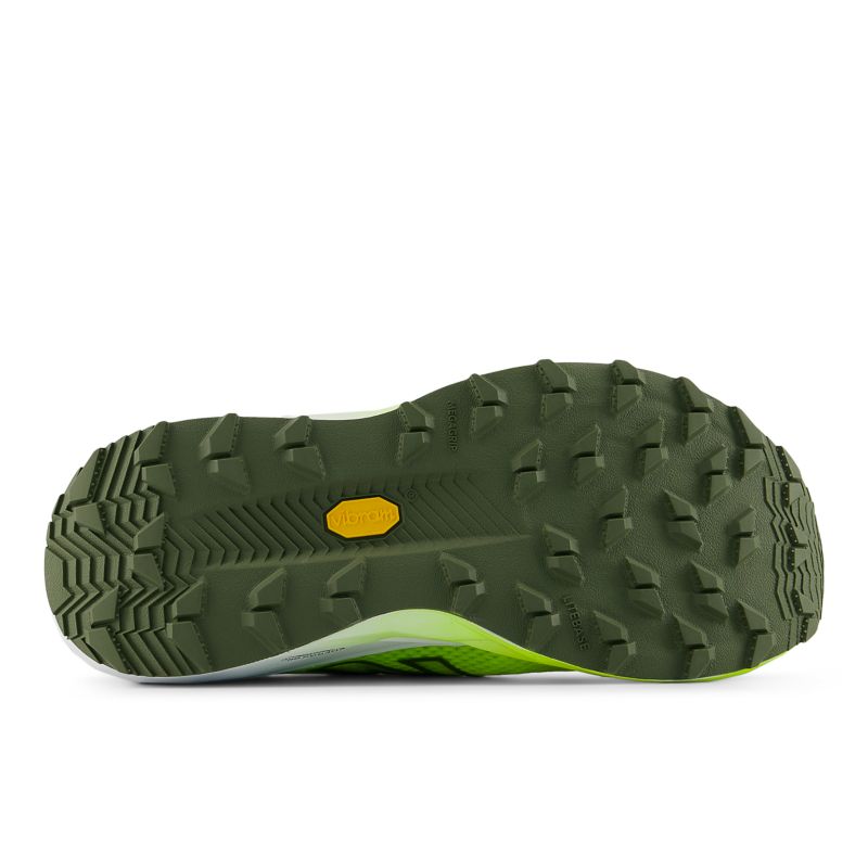 New Balance FuelCell SuperComp Trail v2