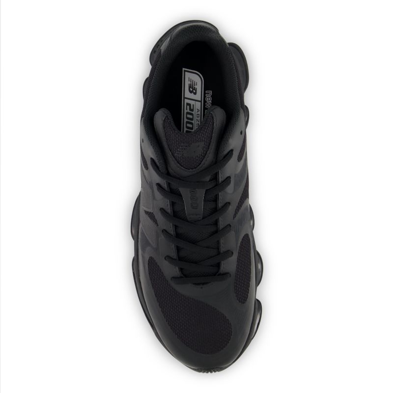 New Balance 2000 Black/ White