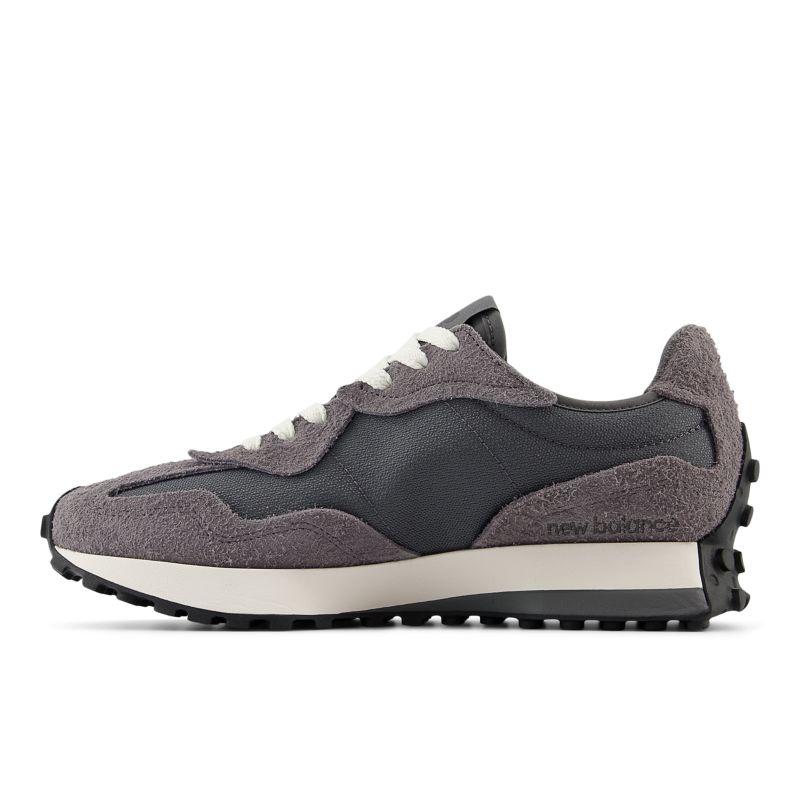 New Balance 327
