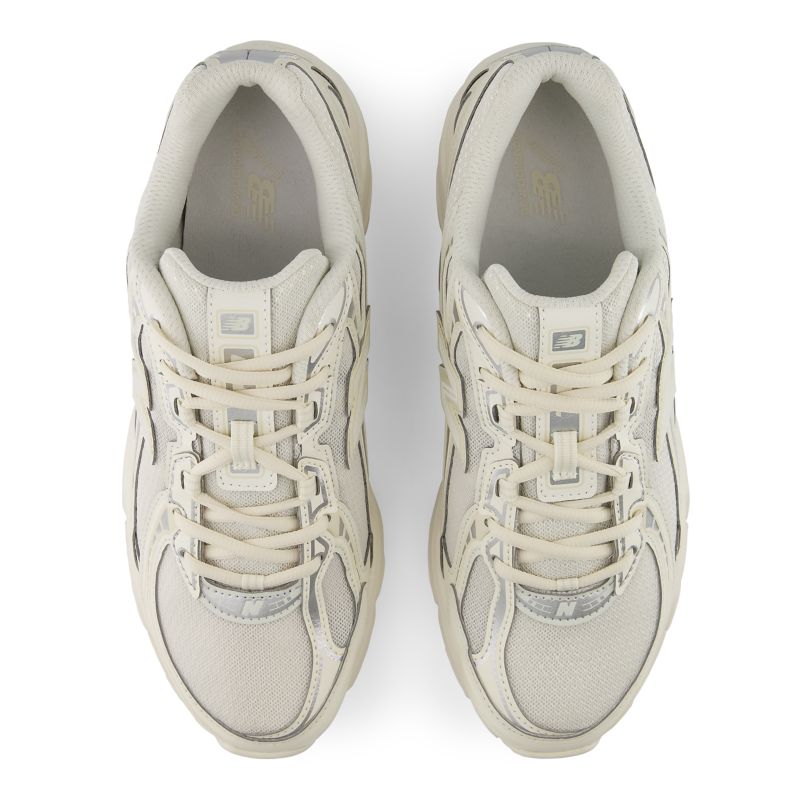 New Balance 740 Sea Salt/ Angora