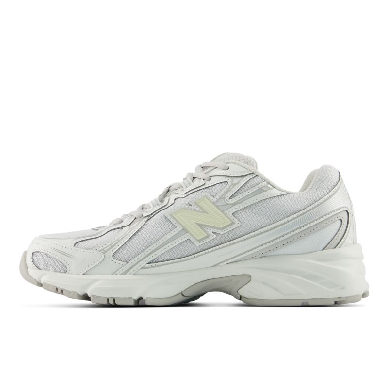 New Balance 740 White/ Silver Metallic
