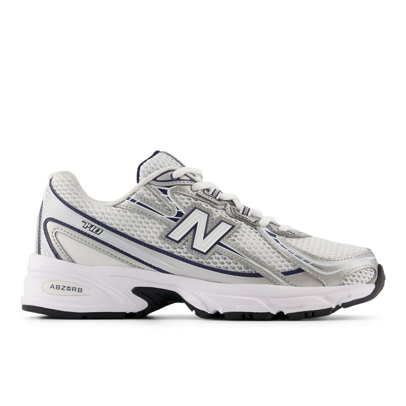 New Balance 740