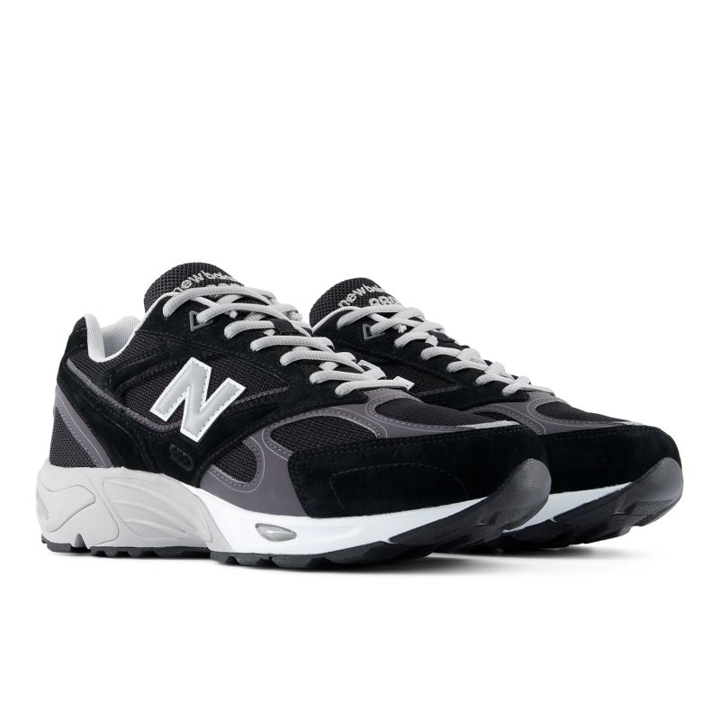 New Balance 880R Black/ Castlerock