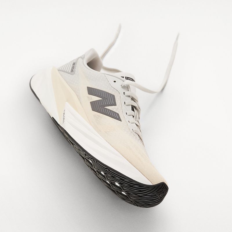 New Balance FuelCell Rebel v5